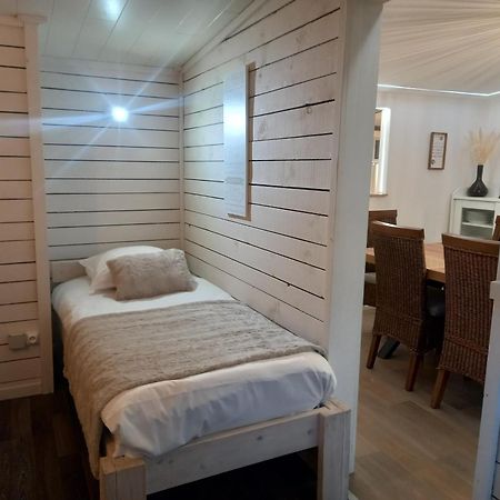Villa Le Chalet Du Lac à Robertville Extérieur photo
