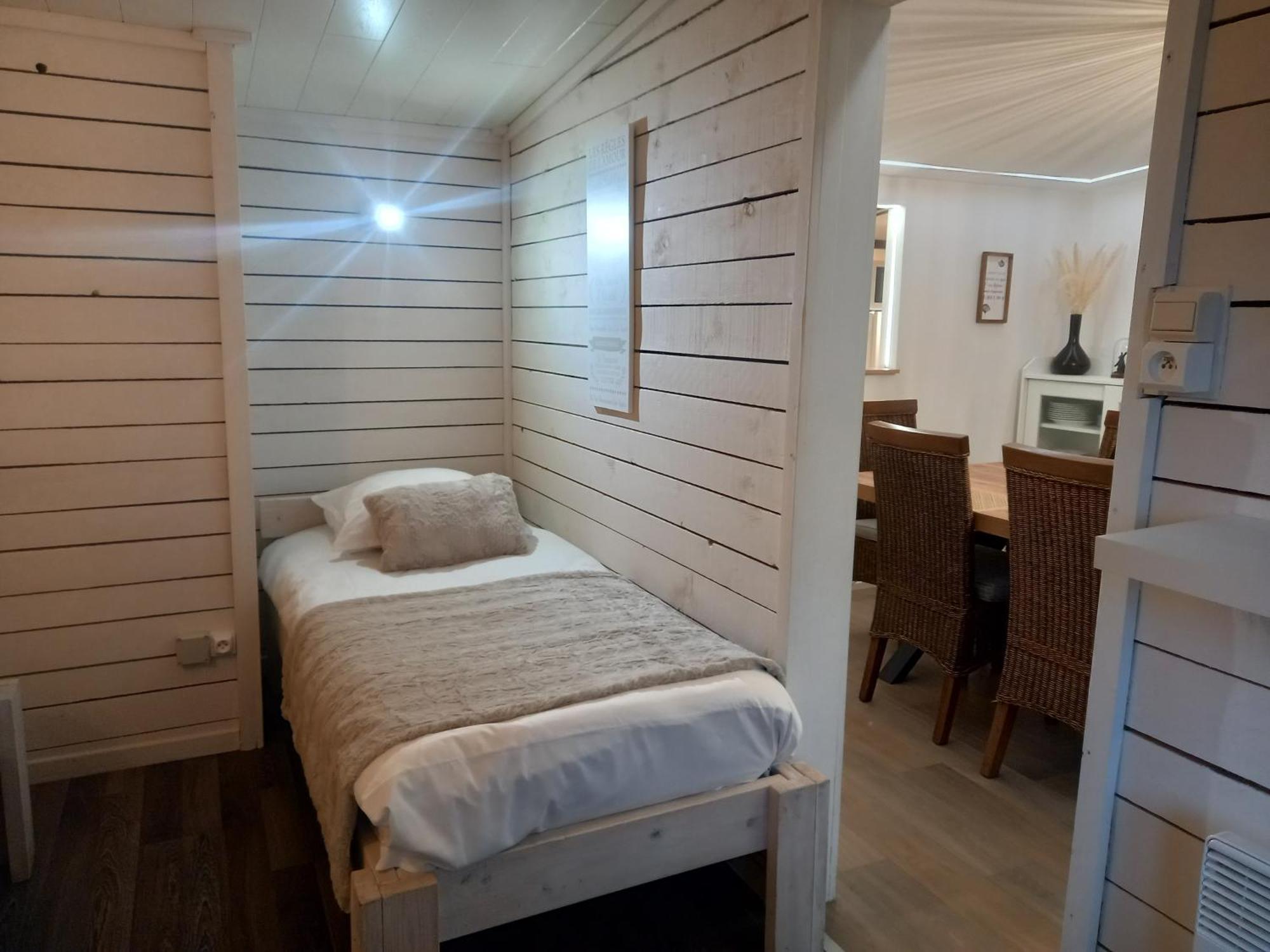 Villa Le Chalet Du Lac à Robertville Extérieur photo