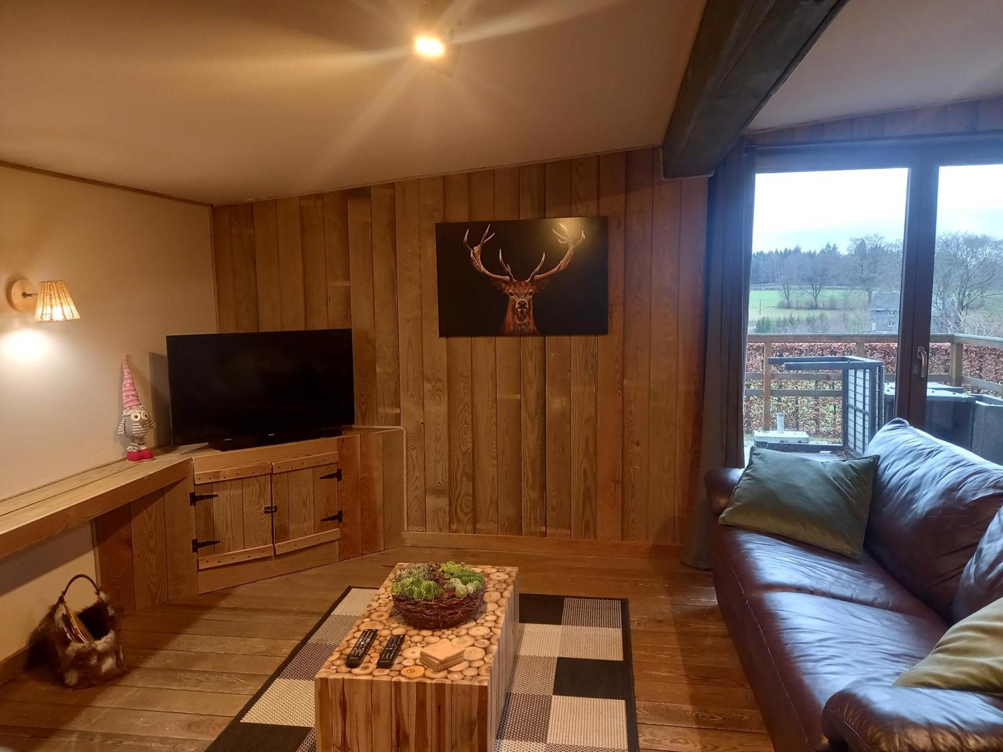 Villa Le Chalet Du Lac à Robertville Extérieur photo